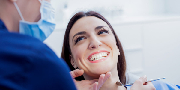 5 myths about dental implants and the truths about them instead